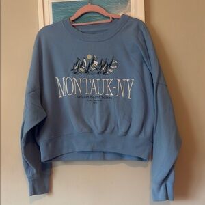 Blue Cropped Abercrombie Montauk-NY Sweatshirt